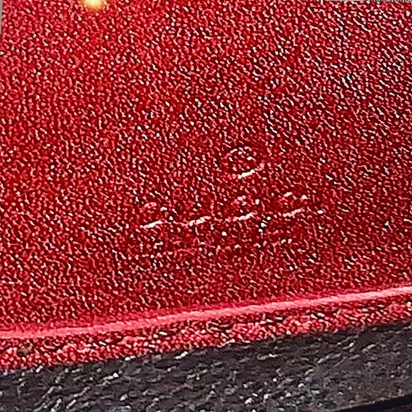 GUCCI RED GUCCISSIMA LEATHER LOVELY HEART CONTINENTAL WALLET ON CHAIN. - Picture 11 of 13